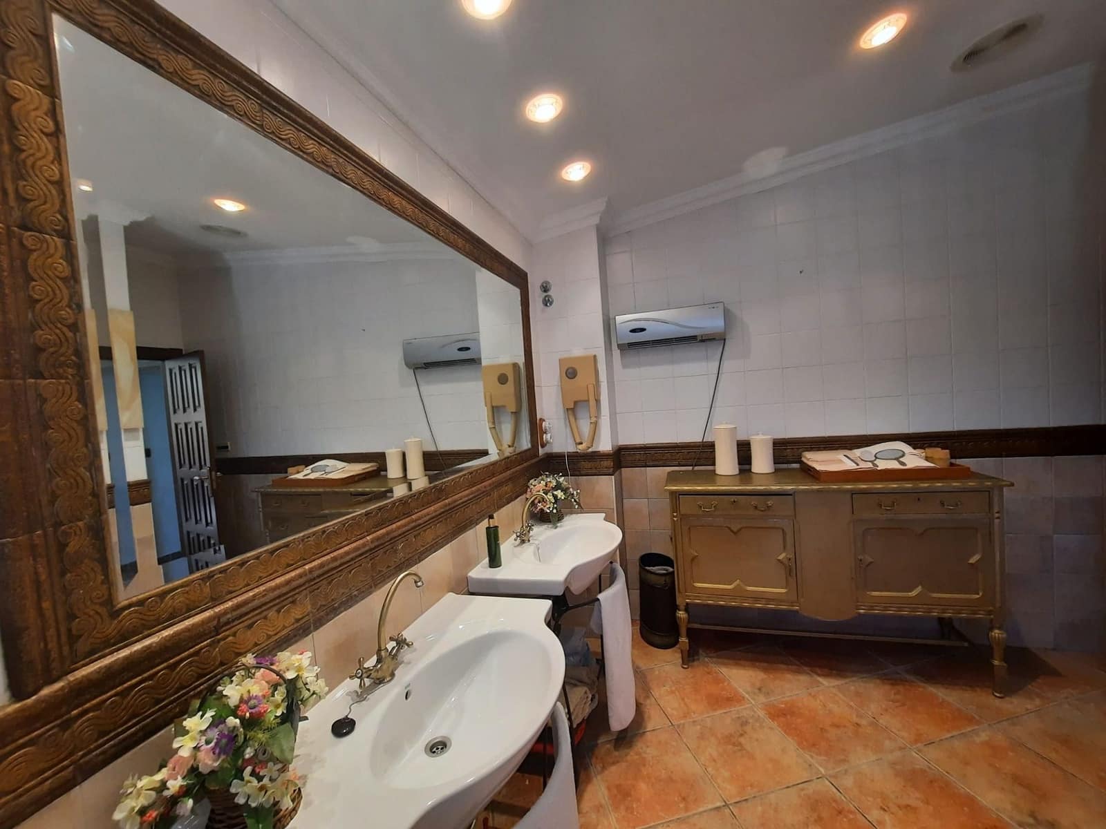 6 slaapkamer Villa te koop in Sax met zwembad garage - € 448.000 (Ref: 9749405)