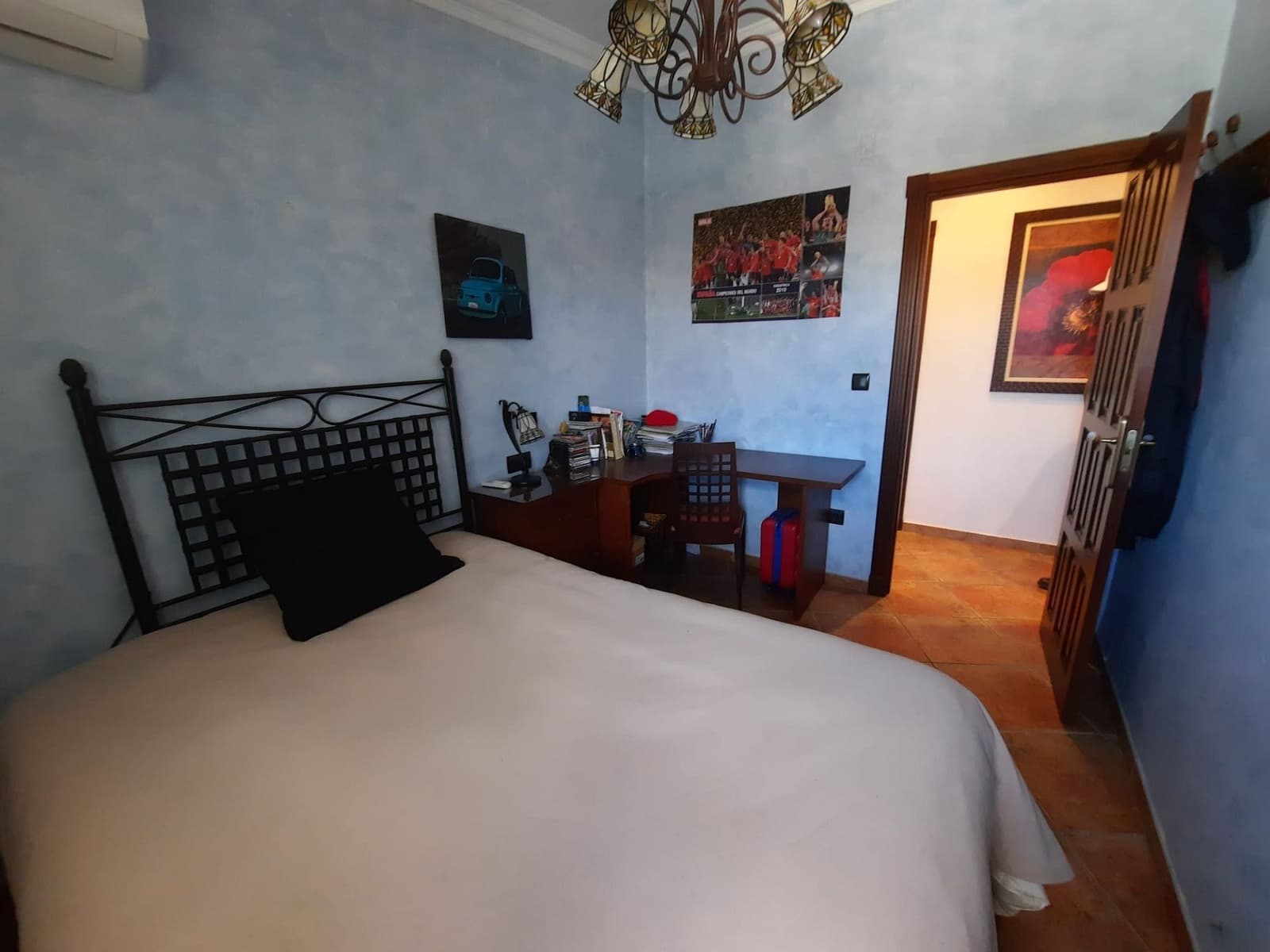 6 slaapkamer Villa te koop in Sax met zwembad garage - € 448.000 (Ref: 9749405)