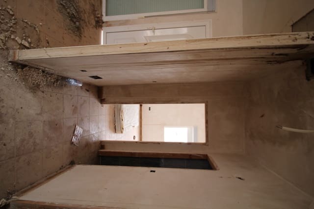 3 slaapkamer Villa te koop in Fortuna met zwembad - € 139.900 (Ref: 9749413)