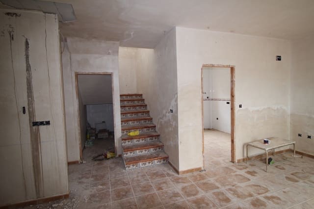 3 slaapkamer Villa te koop in Fortuna met zwembad - € 139.900 (Ref: 9749413)