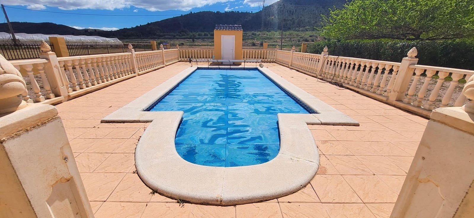 4 soveværelse Villa til salg i La Romana med swimmingpool garage - € 345.000 (Ref: 9772475)