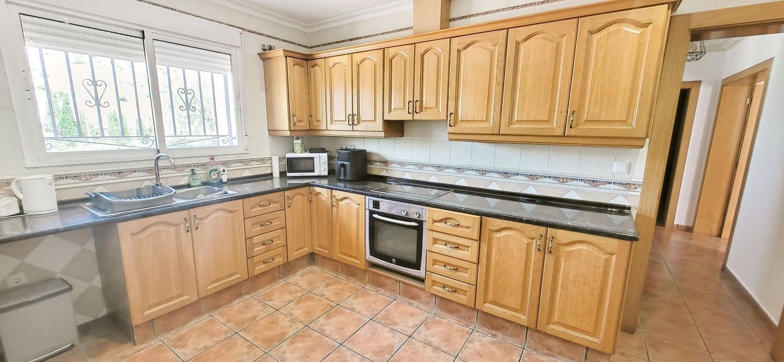 4 soveværelse Villa til salg i La Romana med swimmingpool garage - € 345.000 (Ref: 9772475)