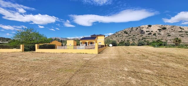 4 soveværelse Villa til salg i La Romana med swimmingpool garage - € 345.000 (Ref: 9772475)