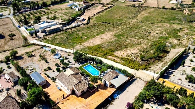 4 soveværelse Villa til salg i Fortuna med swimmingpool - € 249.000 (Ref: 9827425)