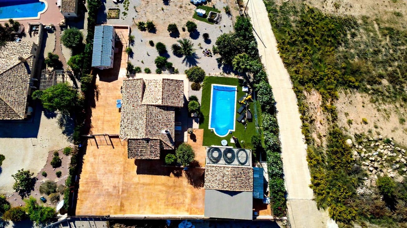 4 soveværelse Villa til salg i Fortuna med swimmingpool - € 249.000 (Ref: 9827425)