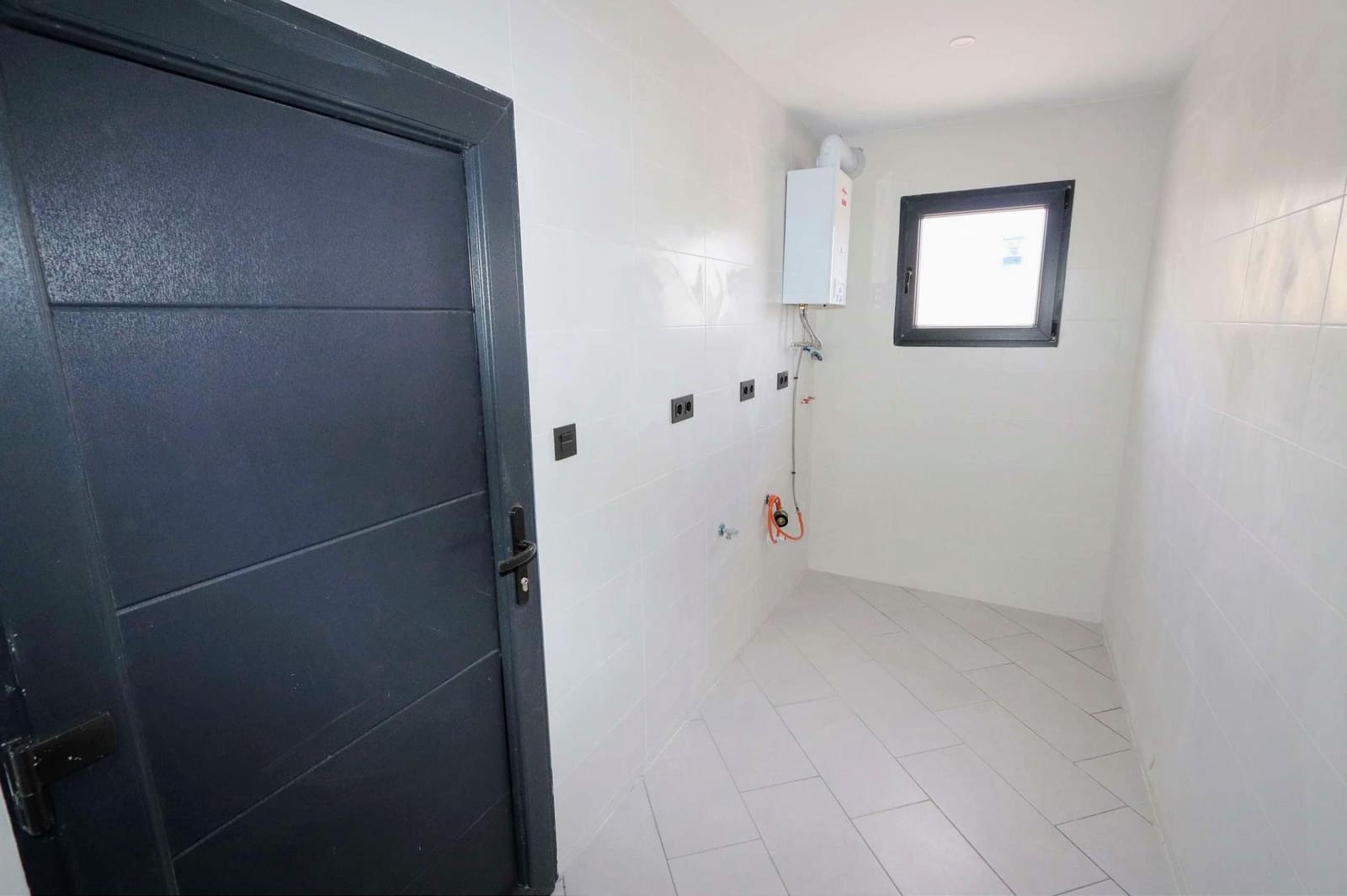 4 bedroom Villa for sale in Aspe with pool - € 310,924 (Ref: 9850184)