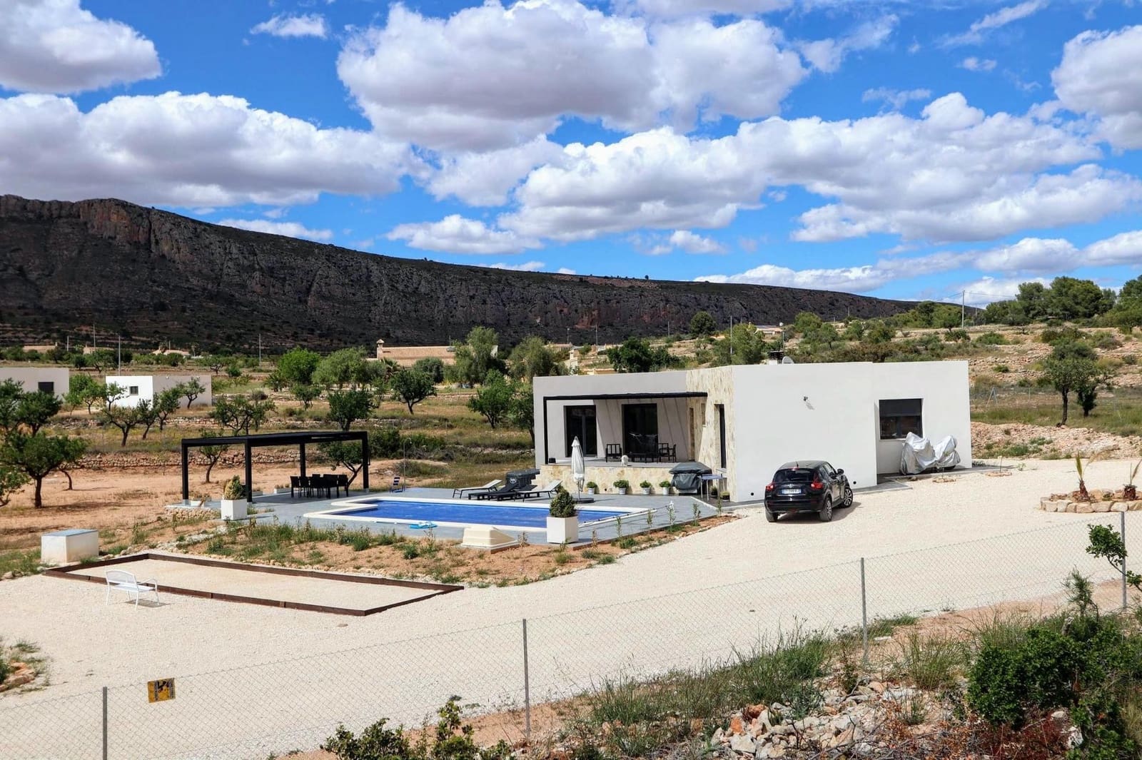 4 bedroom Villa for sale in Aspe with pool - € 310,924 (Ref: 9850184)