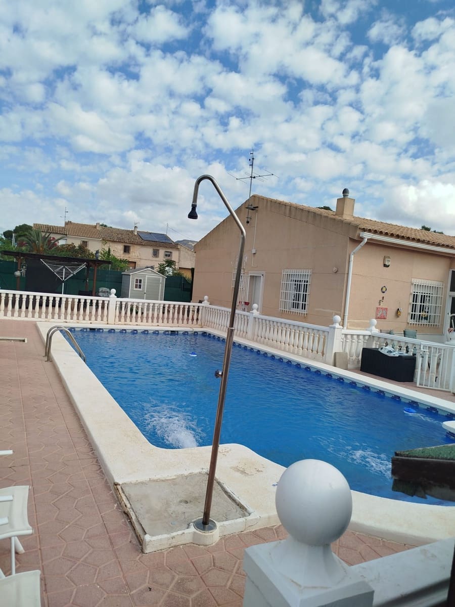 3 bedroom Villa for sale in La Romana with pool - € 290,000 (Ref: 9850186)