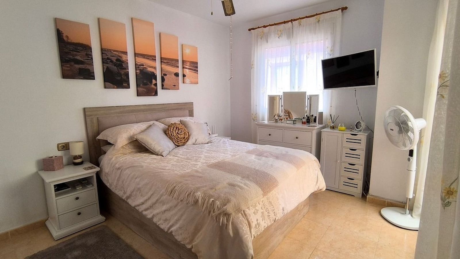 3 slaapkamer Halfvrijstaande villa te koop in Ciudad Quesada met zwembad - € 220.000 (Ref: 9850422)
