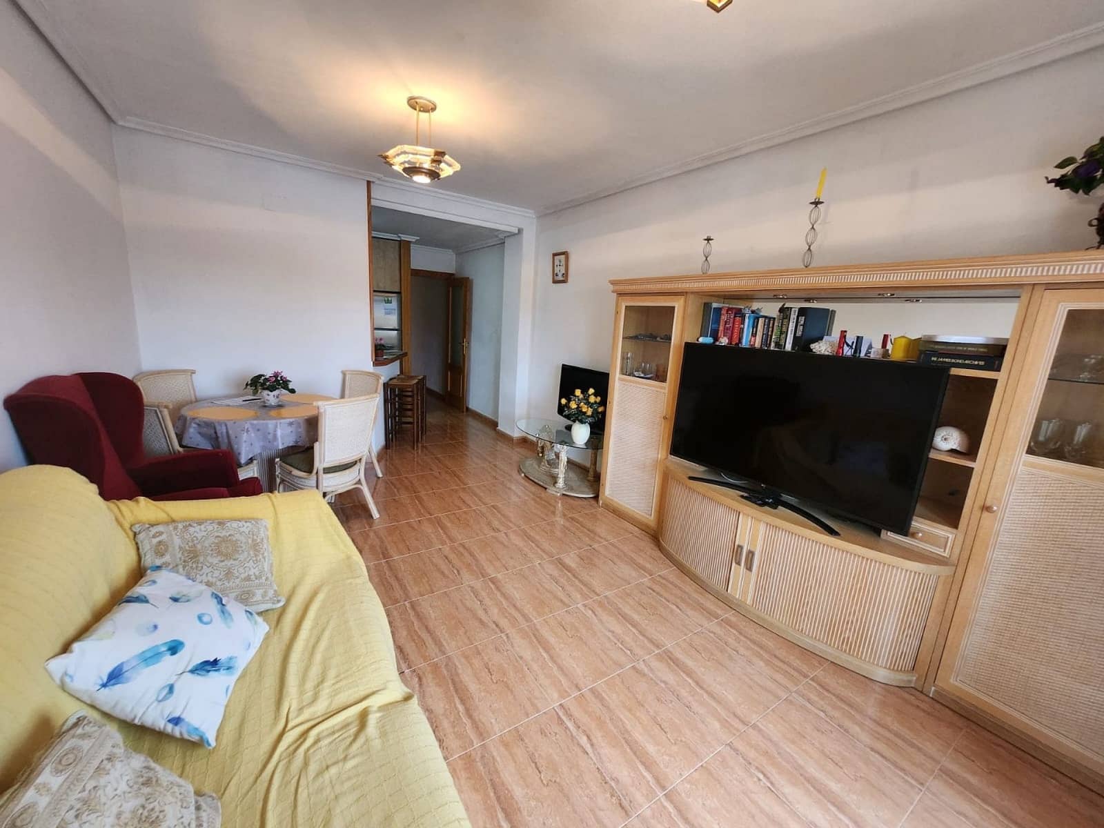 3 bedroom Apartment for sale in Pinoso with pool - € 135,000 (Ref: 9858747)
