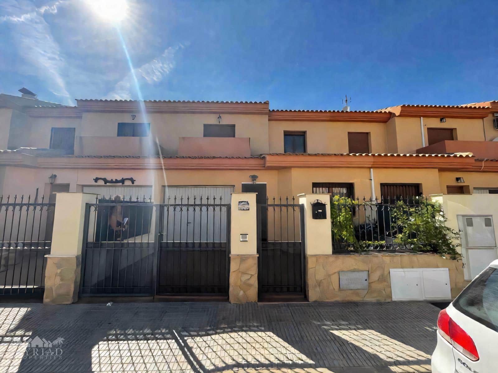 4 soveværelse Byhus til salg i Pinoso med swimmingpool - € 195.000 (Ref: 9858749)