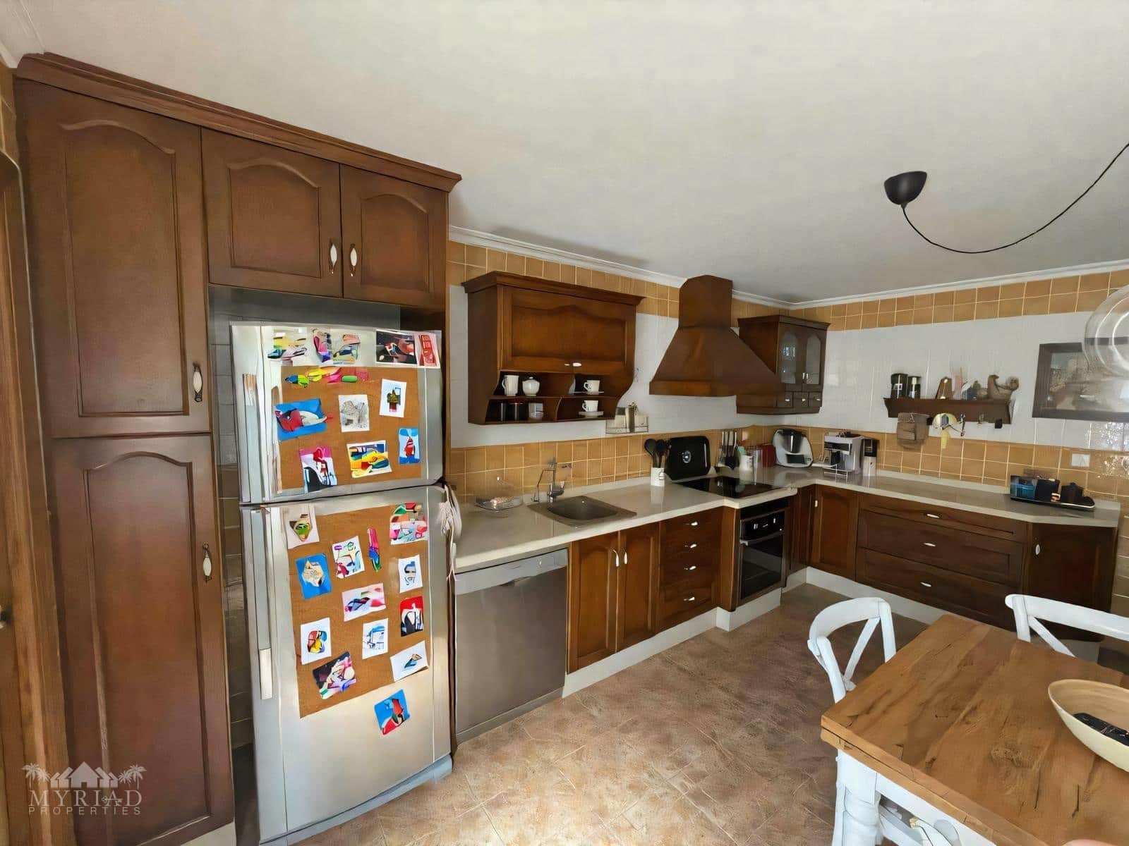 4 soveværelse Byhus til salg i Pinoso med swimmingpool - € 195.000 (Ref: 9858749)