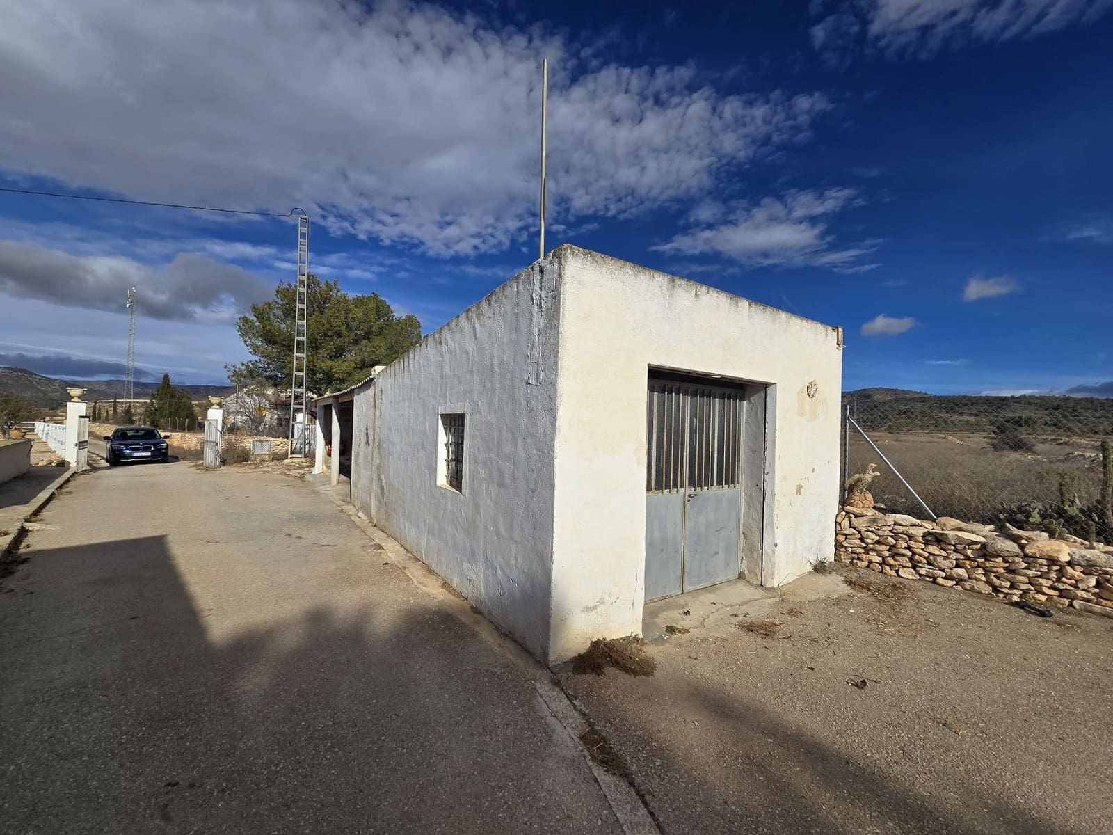 Chalet de 3 habitaciones en Monóvar / Monóver en venta con piscina garaje - 200.000 € (Ref: 9858753)