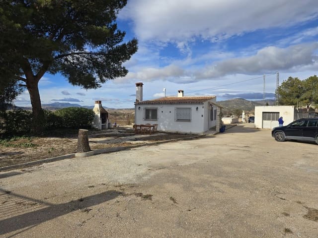 Chalet de 3 habitaciones en Monóvar / Monóver en venta con piscina garaje - 200.000 € (Ref: 9858753)