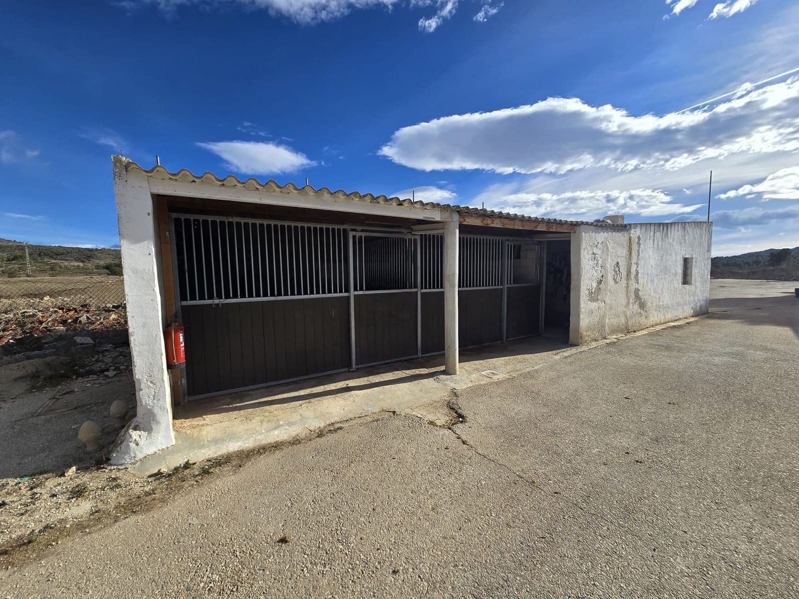 Chalet de 3 habitaciones en Monóvar / Monóver en venta con piscina garaje - 200.000 € (Ref: 9858753)