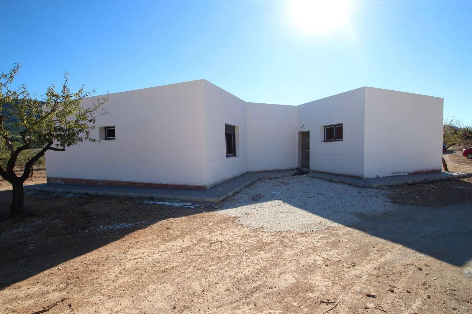 Chalet de 4 habitaciones en Hondón de las Nieves en venta con piscina - 310.924 € (Ref: 9858754)