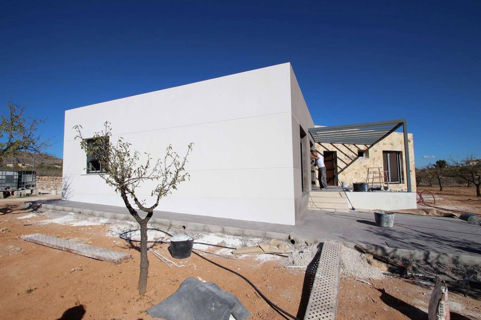 Chalet de 4 habitaciones en Hondón de las Nieves en venta con piscina - 310.924 € (Ref: 9858754)