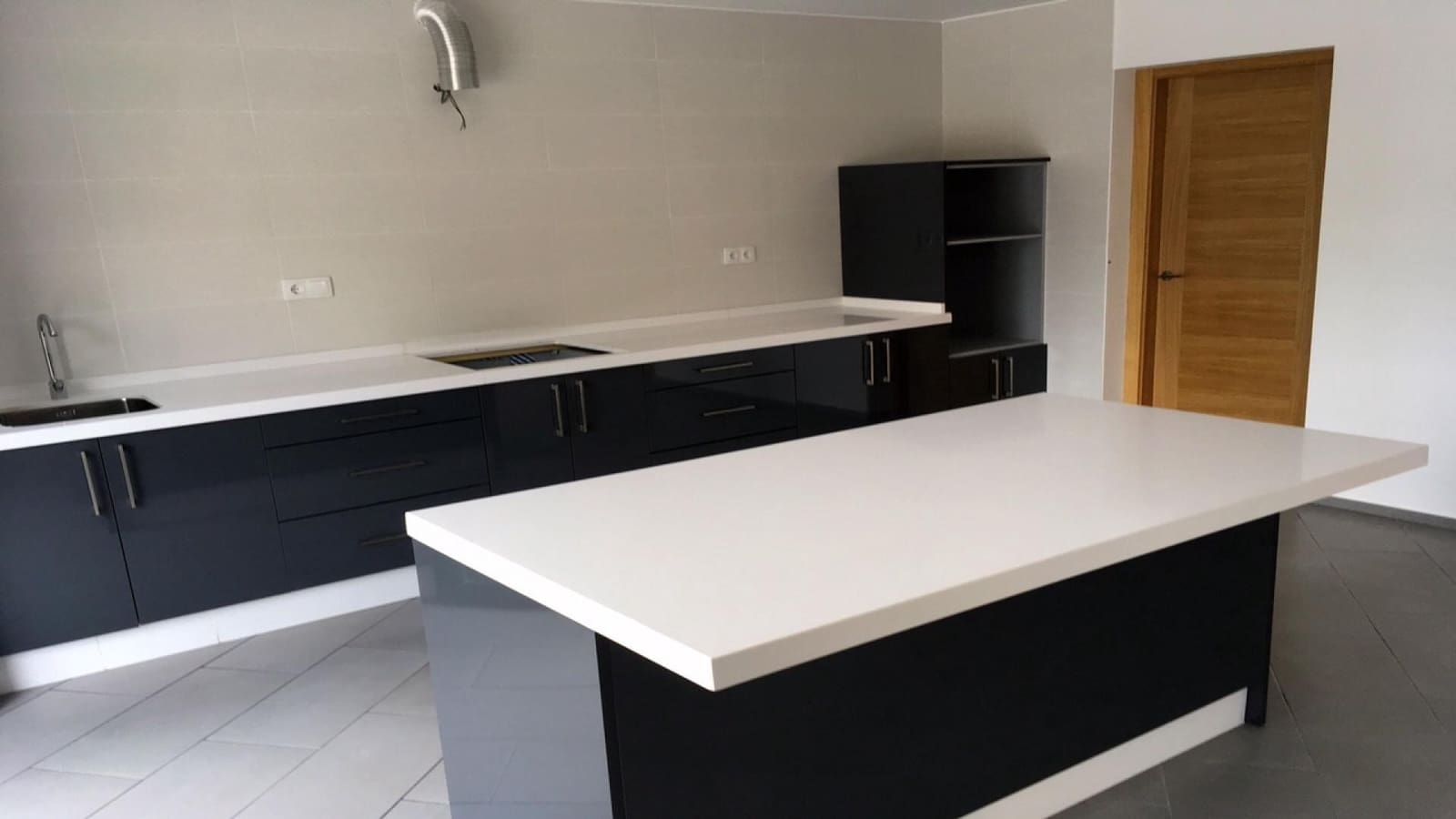 Chalet de 4 habitaciones en Hondón de las Nieves en venta con piscina - 310.924 € (Ref: 9858754)