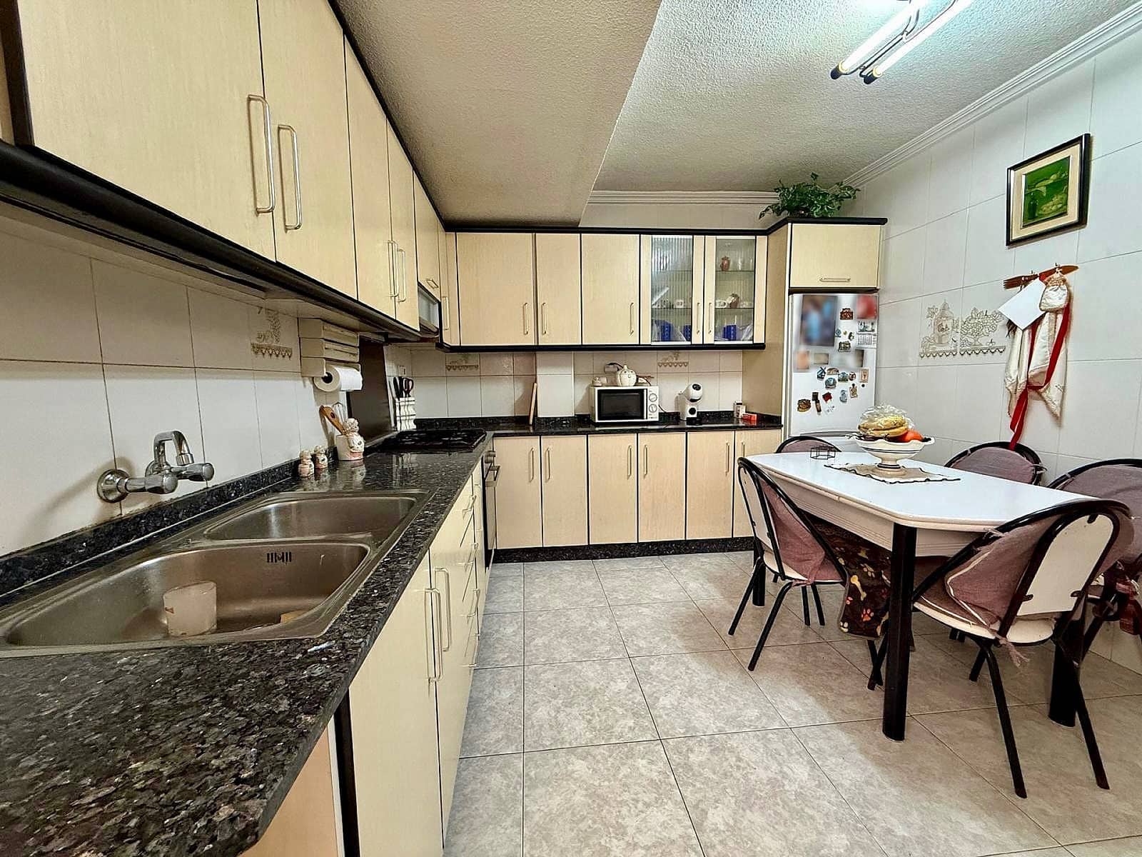 5 bedroom Apartment for sale in Pinoso with pool - € 130,000 (Ref: 9858765)