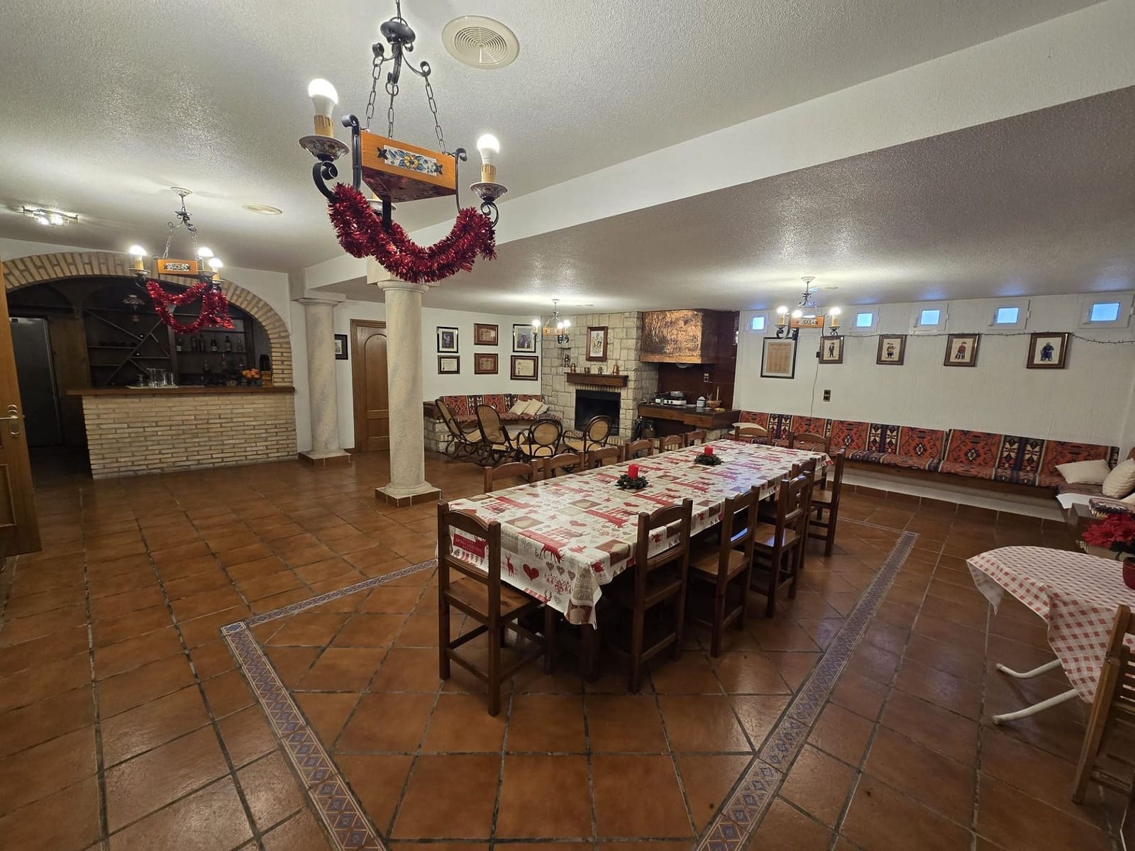 6 soverom Villa til salgs i Sax med svømmebasseng garasje - € 575 000 (Ref: 9858774)