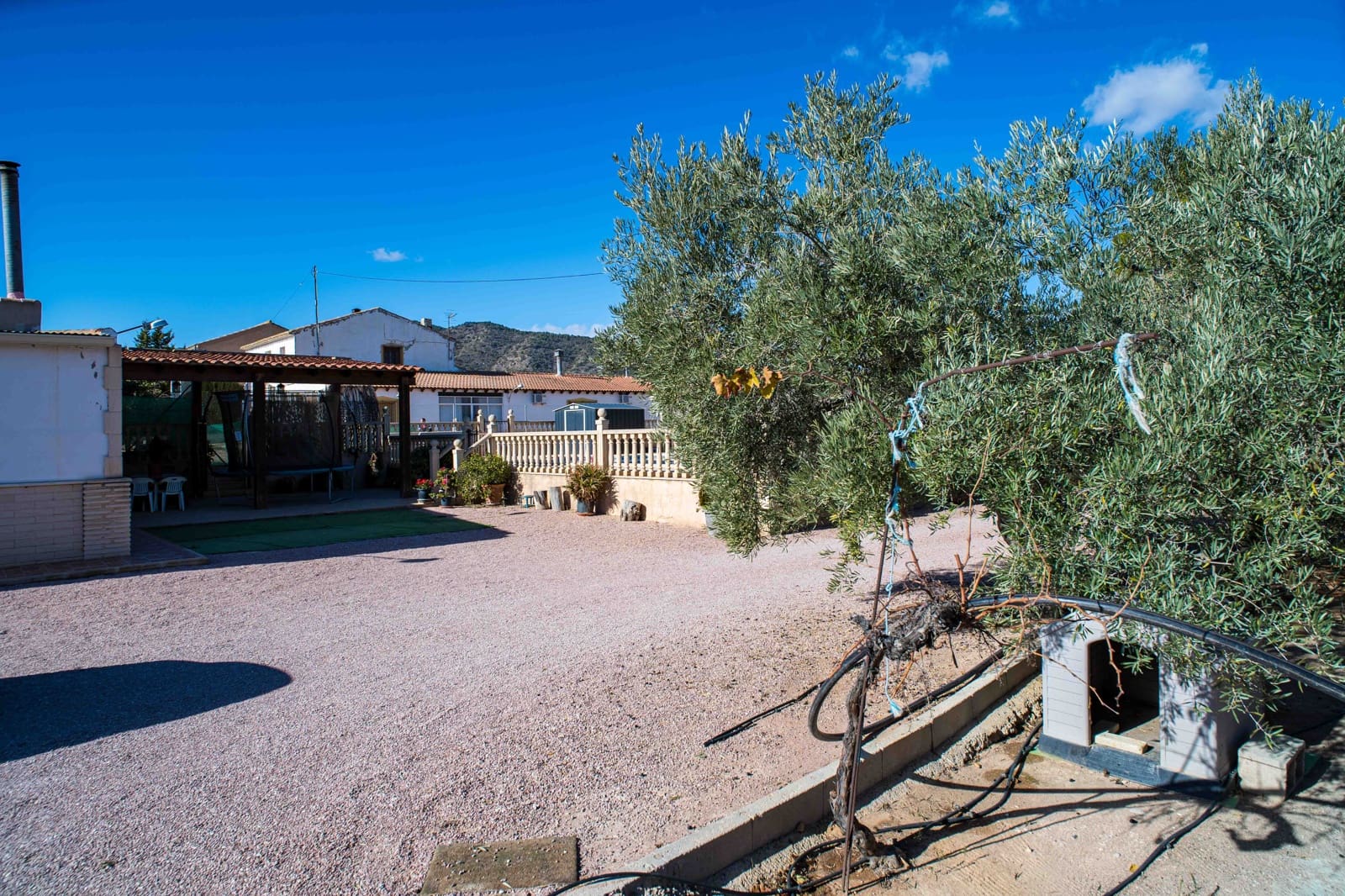 8 bedroom Finca/Country House for sale in Raspay with pool - € 300,000 (Ref: 9858784)