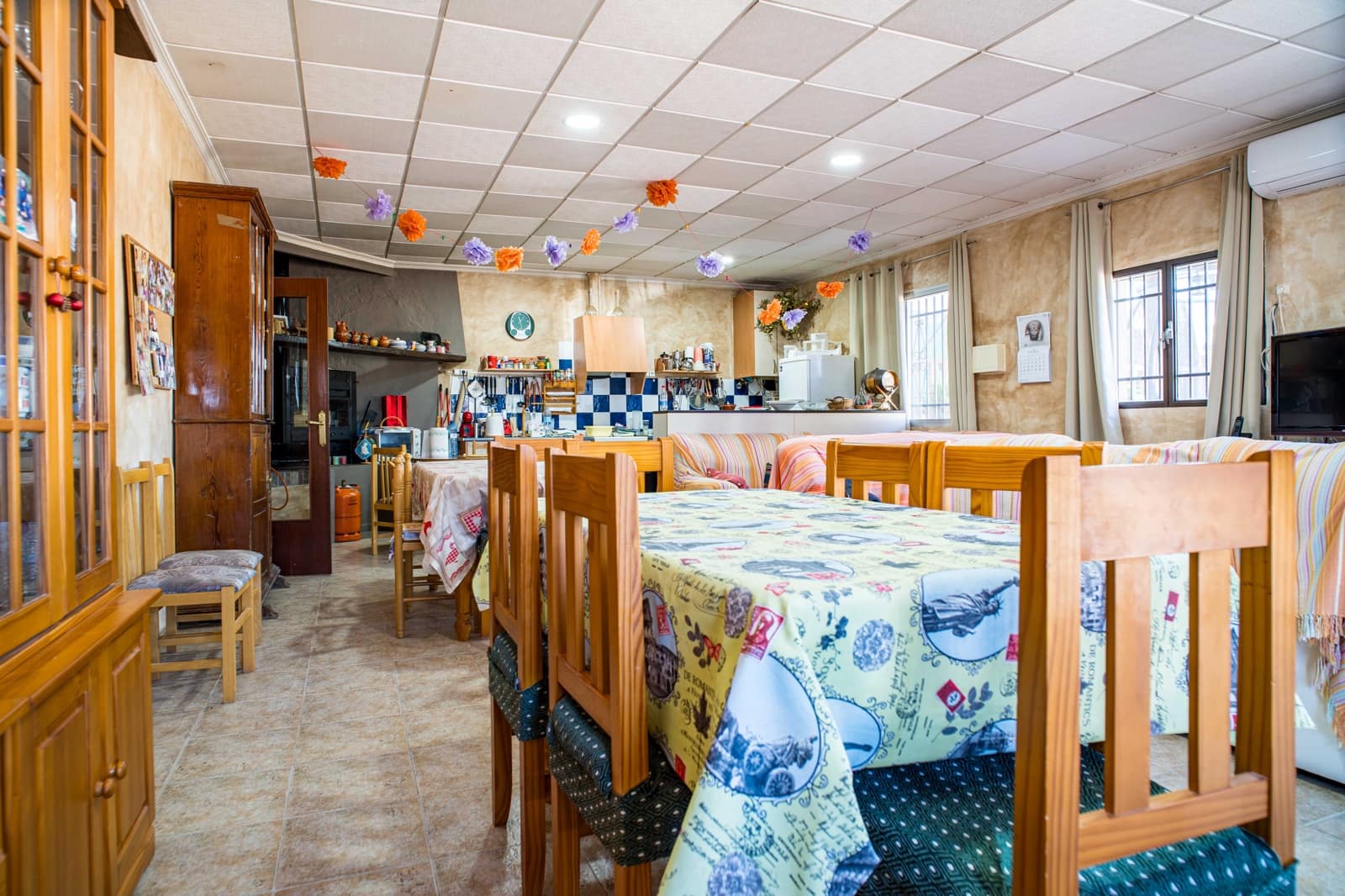 8 bedroom Finca/Country House for sale in Raspay with pool - € 300,000 (Ref: 9858784)