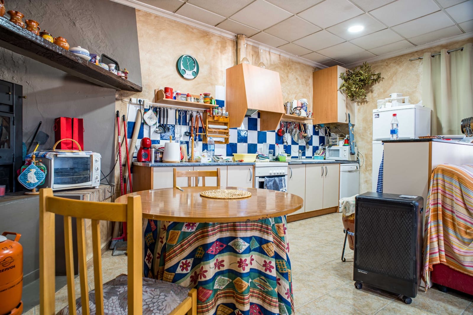 8 bedroom Finca/Country House for sale in Raspay with pool - € 300,000 (Ref: 9858784)