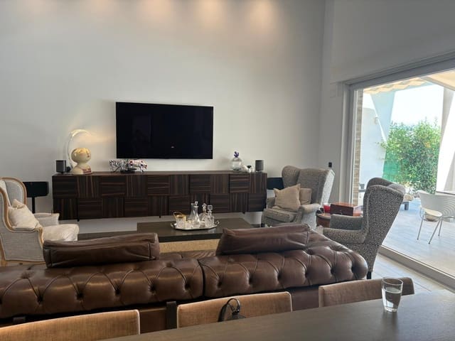 2 slaapkamer Villa te koop in Algorfa met zwembad - € 610.000 (Ref: 9858786)