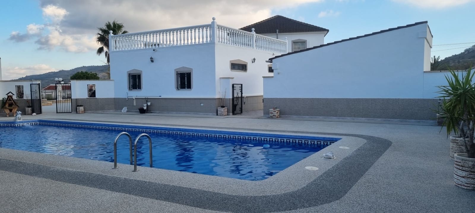 6 soverom Villa til salgs i Hondon de los Frailes med svømmebasseng garasje - € 595 000 (Ref: 9858791)