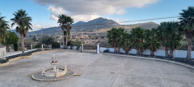 6 soverom Villa til salgs i Hondón de los Frailes med svømmebasseng garasje - € 595 000 (Ref: 9858791)