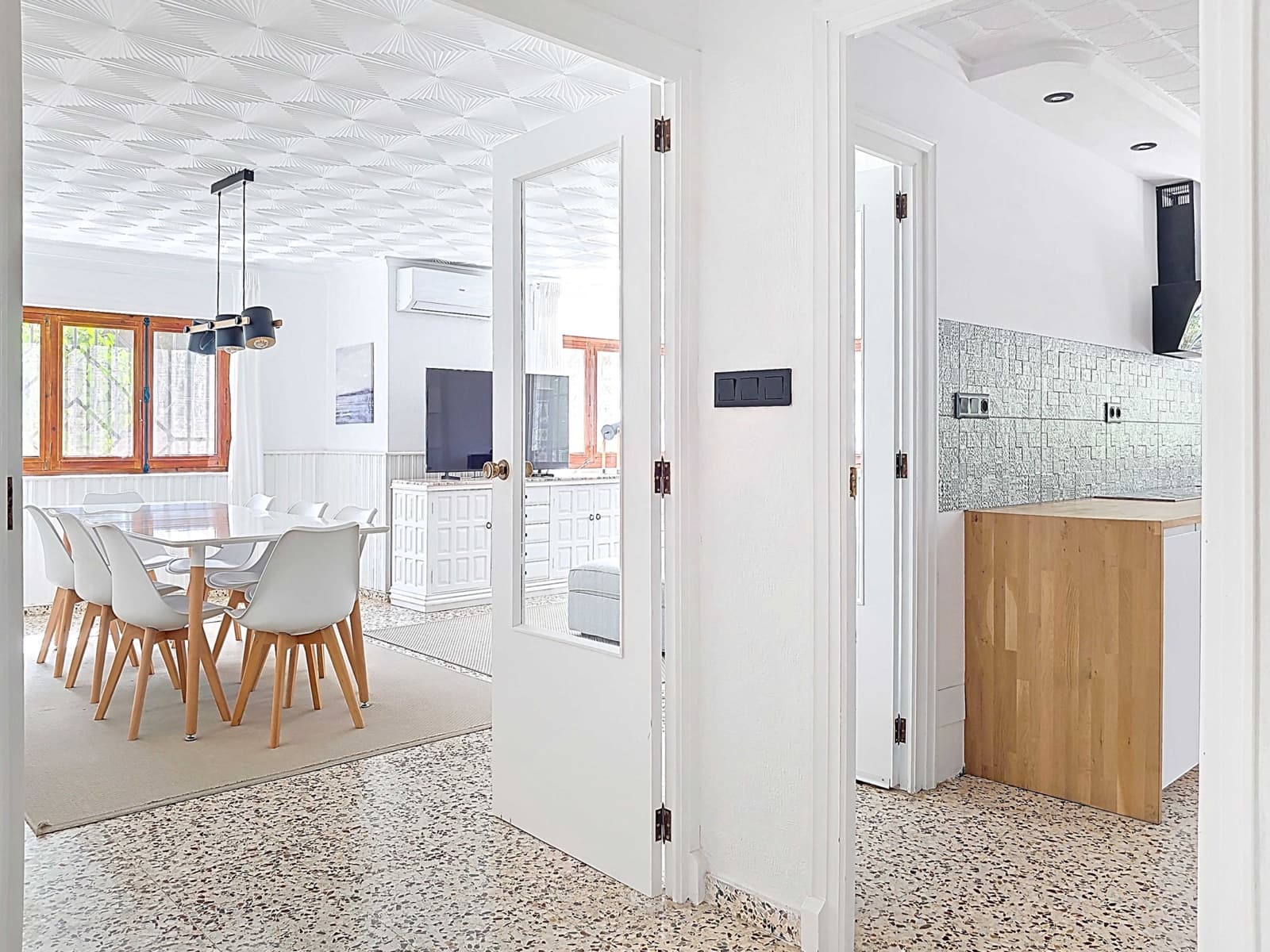 5 sypialnia Willa na sprzedaż w Monovar / Monover z basenem garażem - 499 500 € (Ref: 9858795)