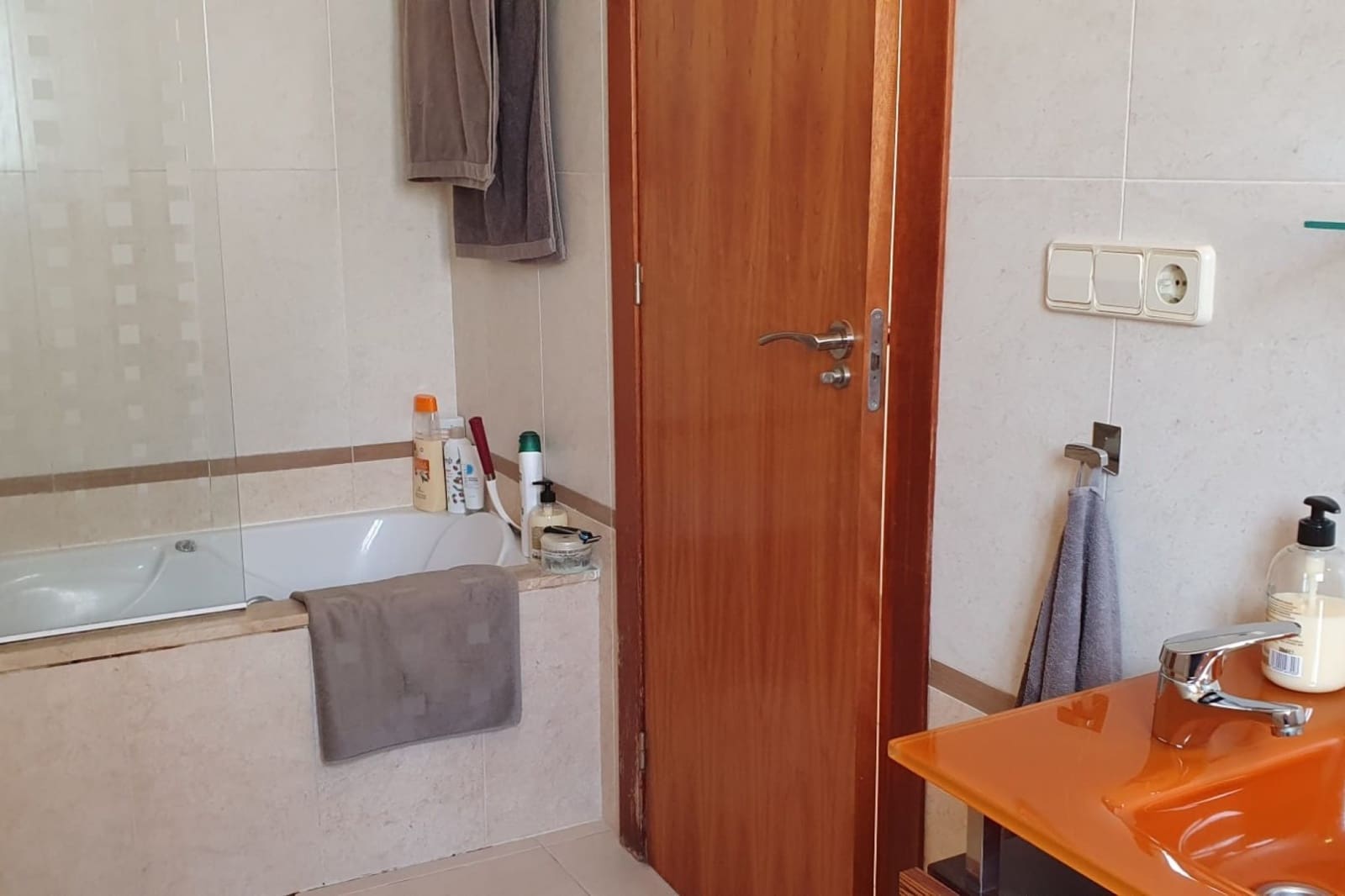 Chalet de 4 habitaciones en Ciudad Quesada en venta con piscina - 470.000 € (Ref: 9858797)