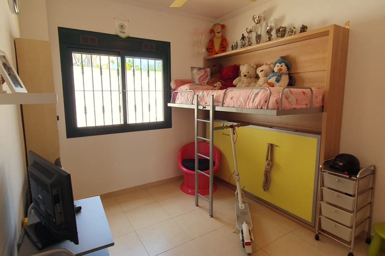 Chalet de 4 habitaciones en Ciudad Quesada en venta con piscina - 470.000 € (Ref: 9858797)