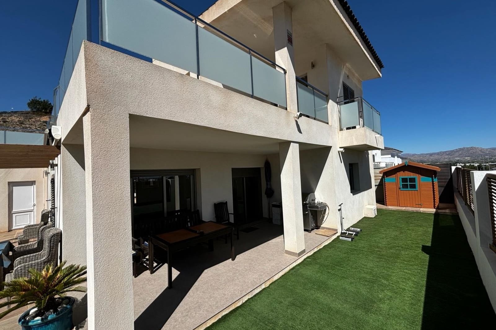 3 slaapkamer Villa te koop in Cox met zwembad garage - € 340.000 (Ref: 9858798)