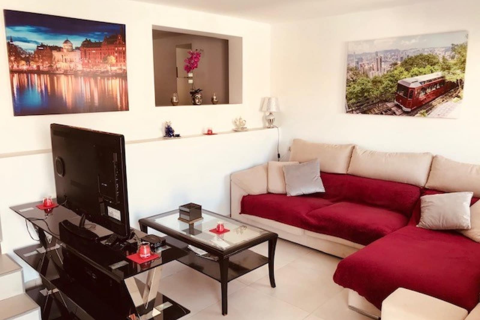 6 makuuhuone Huvila myytävänä paikassa Ciudad Quesada mukana uima-altaan 
autotalli - 685 000 € (Ref: 9858801)