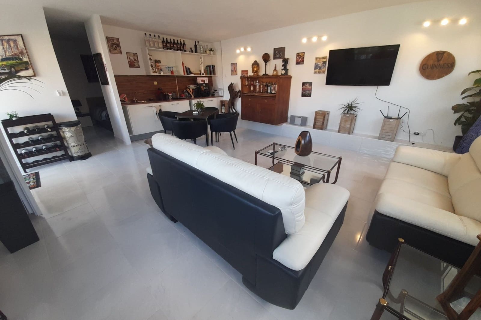 6 makuuhuone Huvila myytävänä paikassa Ciudad Quesada mukana uima-altaan 
autotalli - 685 000 € (Ref: 9858801)