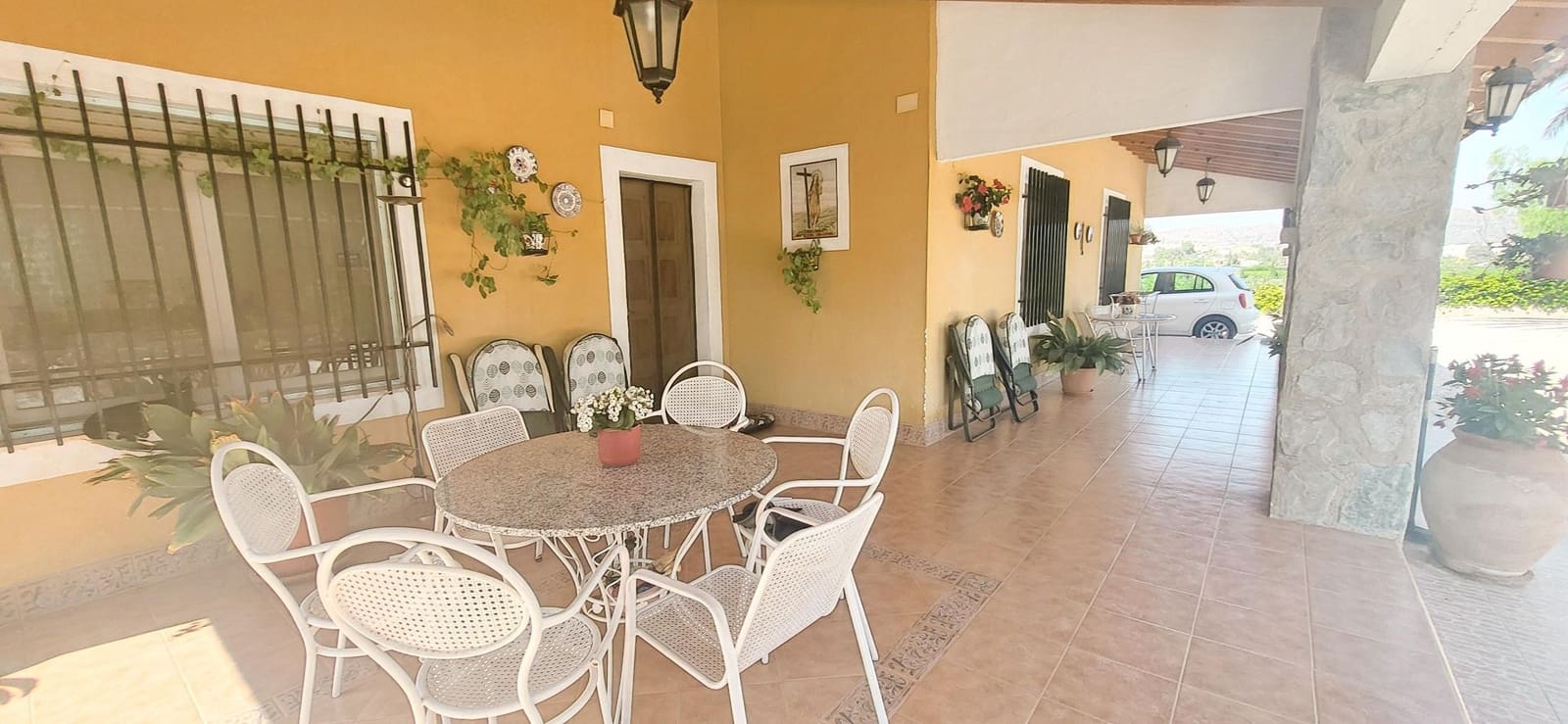 4 bedroom Villa for sale in Novelda with pool - € 280,000 (Ref: 9888477)