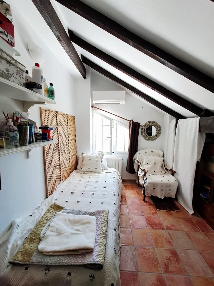 6 bedroom Finca/Country House for sale in Sax with pool garage - € 539,950 (Ref: 9924822)