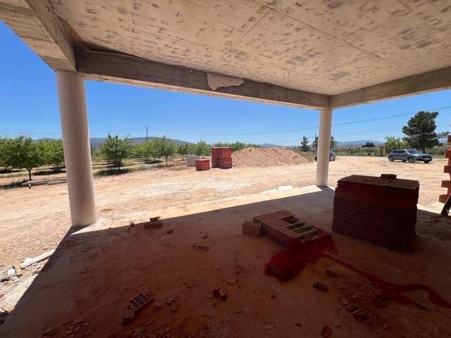 3 soveværelse Villa til salg i Pinoso med swimmingpool - € 379.000 (Ref: 9932469)