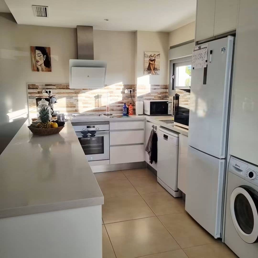 2 soverom Leilighet til salgs i Vistabella med svømmebasseng garasje - € 259 900 (Ref: 10009305)
