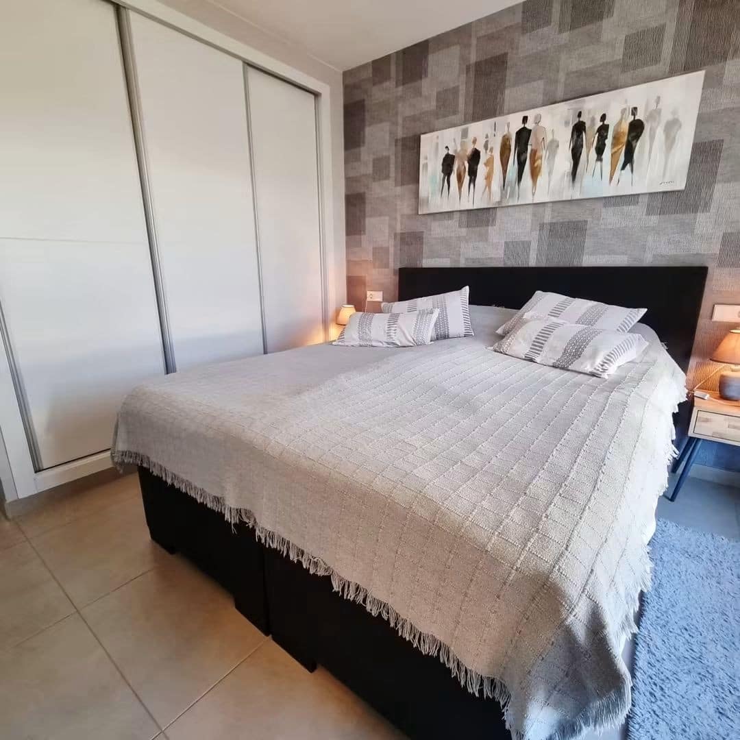 2 soverom Leilighet til salgs i Vistabella med svømmebasseng garasje - € 259 900 (Ref: 10009305)