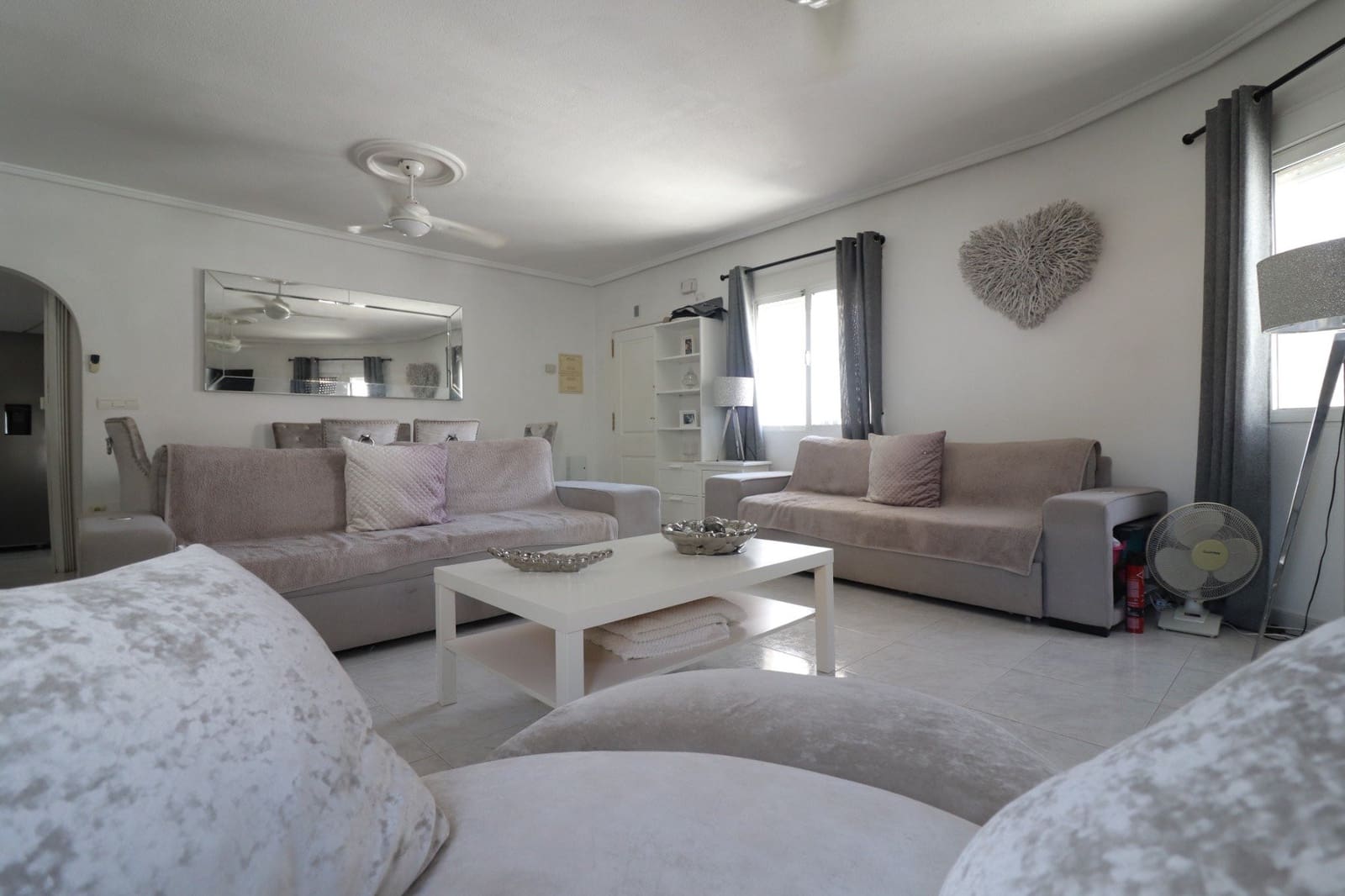 4 bedroom Villa for sale in Benijofar with pool garage - € 390,000 (Ref: 10029600)