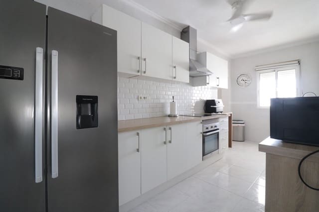 4 bedroom Villa for sale in Benijófar with pool garage - € 390,000 (Ref: 10029600)