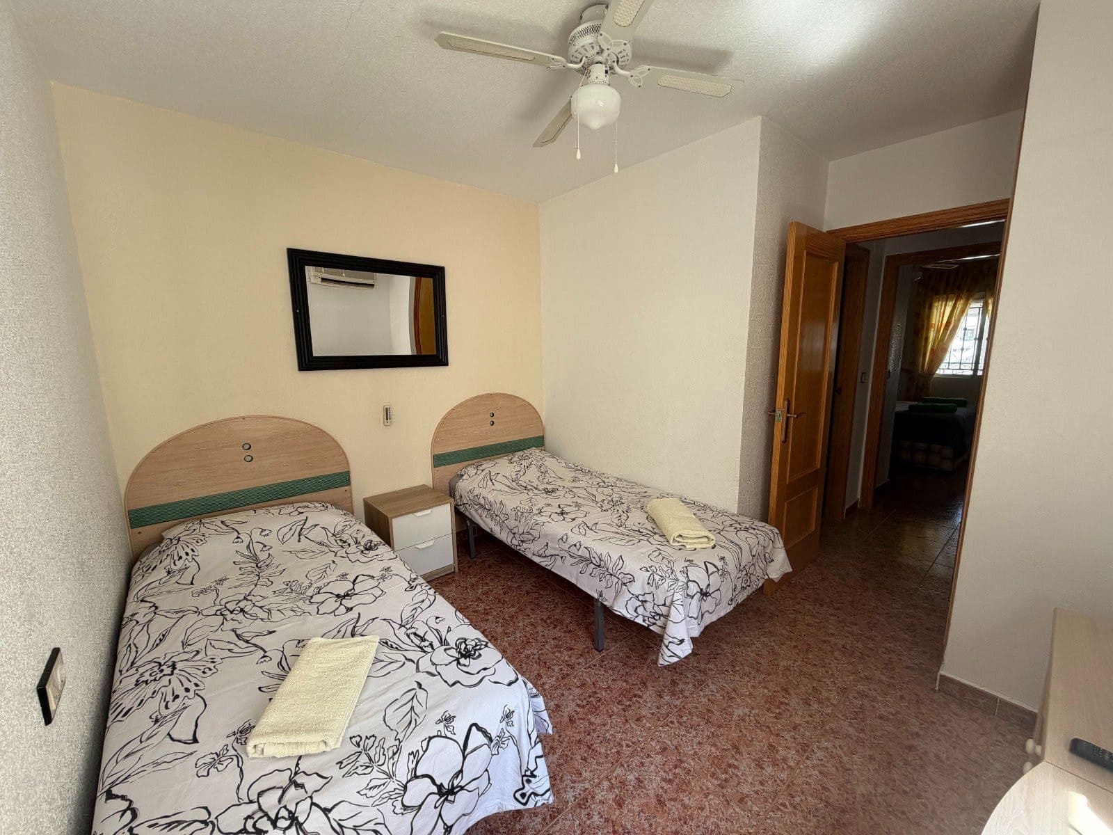 2 soveværelse Lejlighed til salg i Orihuela med swimmingpool - € 132.000 (Ref: 10043369)