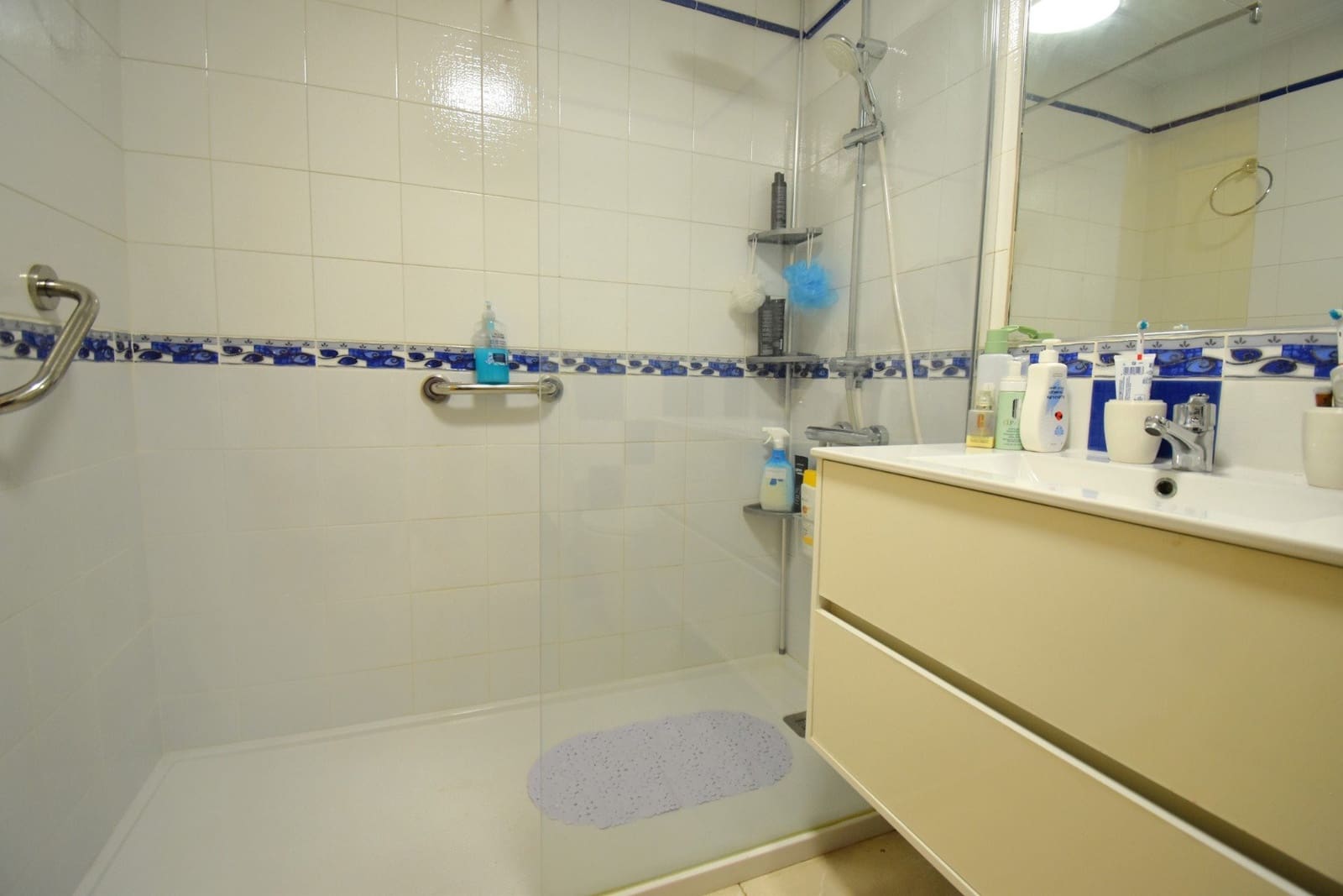 2 Zimmer Apartment zu verkaufen in Playa Flamenca mit Pool Garage - 185.000 € (Ref: 10051998)