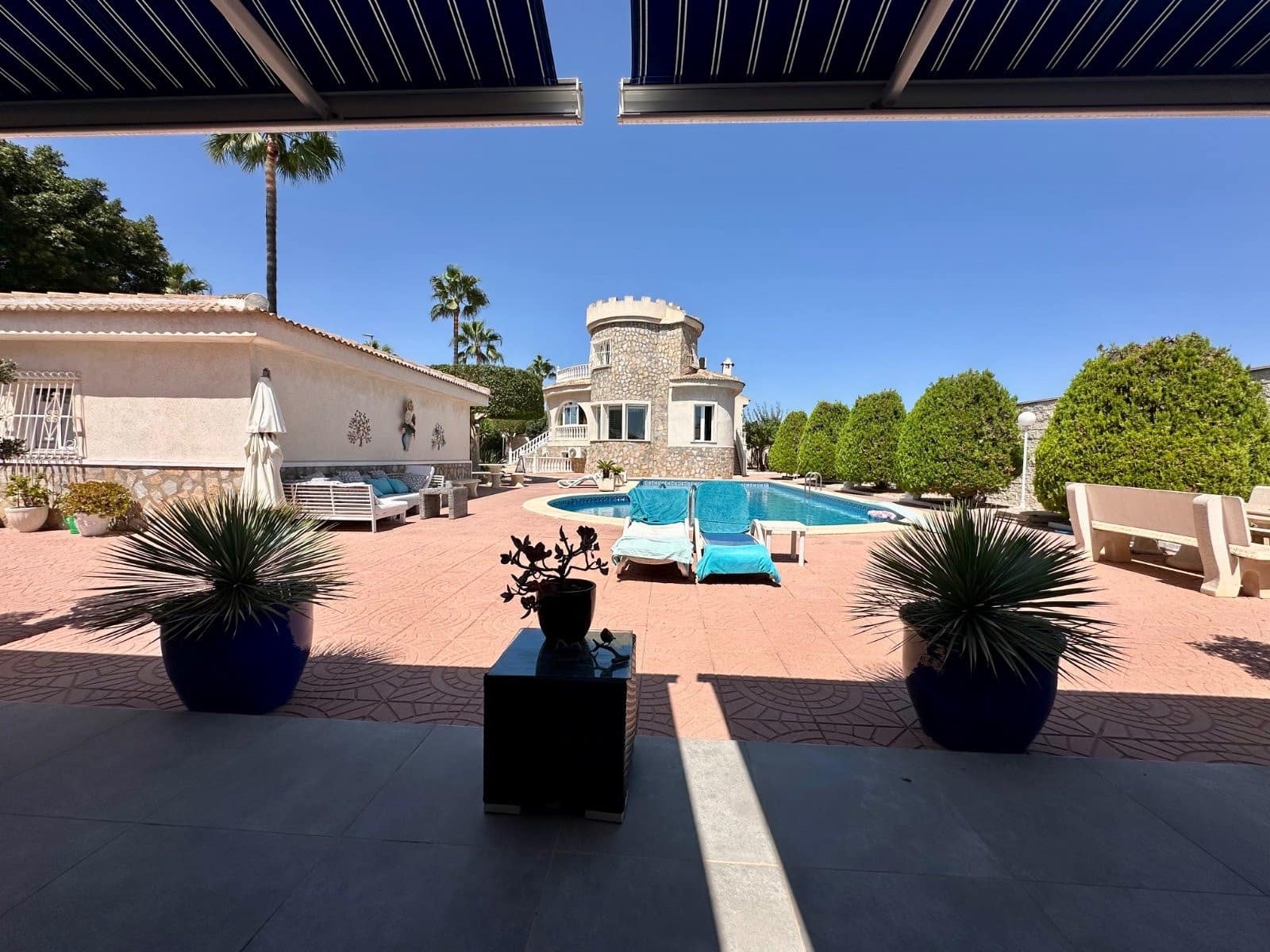 6 soveværelse Villa til salg i Dona Pepa med swimmingpool garage - € 845.000 (Ref: 10060628)