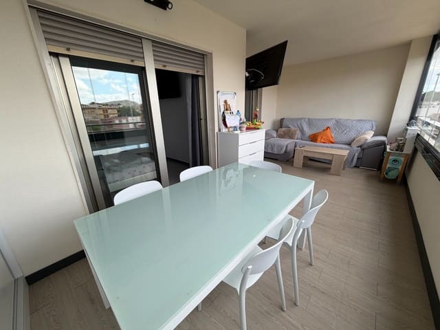 Apartamento de 3 habitaciones en Jacarilla en venta con piscina garaje - 165.000 € (Ref: 10072866)