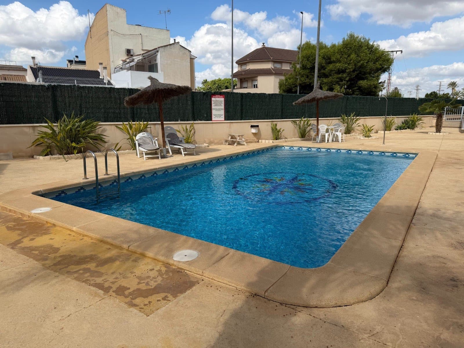 Apartamento de 3 habitaciones en Jacarilla en venta con piscina garaje - 165.000 € (Ref: 10072866)
