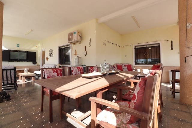 6 bedroom Villa for sale in Crevillente / Crevillent with pool garage - € 468,000 (Ref: 10082006)
