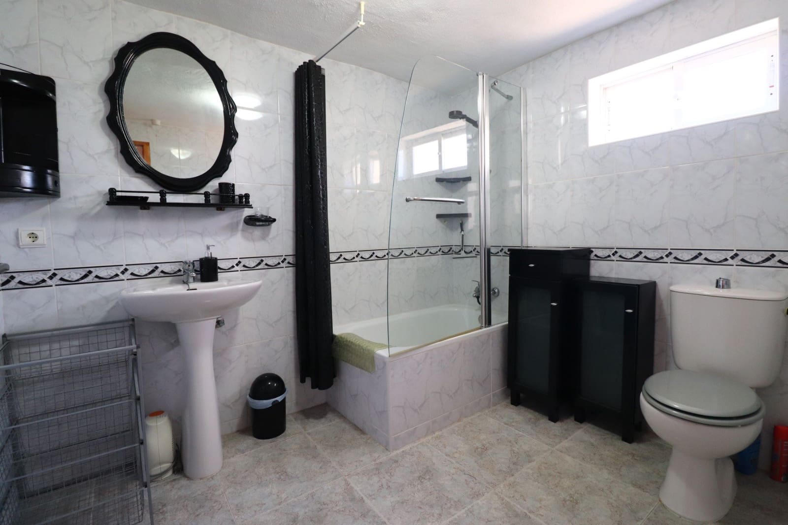 6 bedroom Villa for sale in Crevillente / Crevillent with pool garage - € 468,000 (Ref: 10082006)